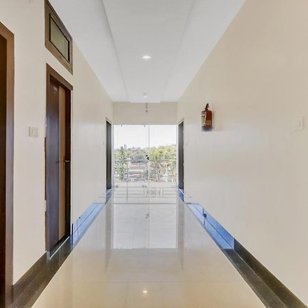 Treebo Trend Hotel Mobi VIP Airport Guwahati Buitenkant foto